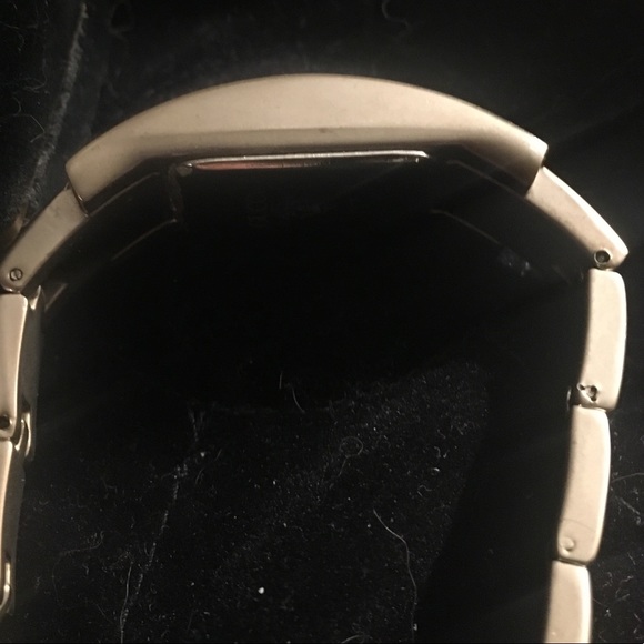 Gucci Watch - Picture 4 of 4